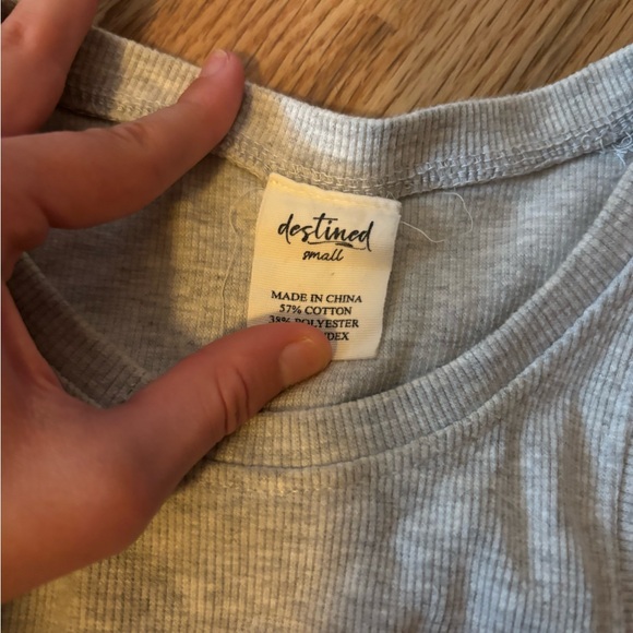 Spring top bundle 🫶 - Picture 5 of 5